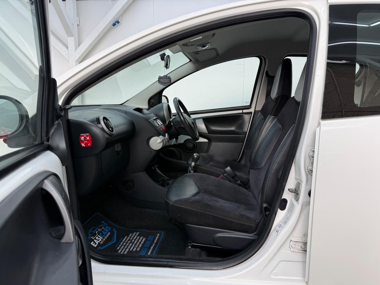 Used Toyota AYGO 2012 for sale - 77468031: Photo 25