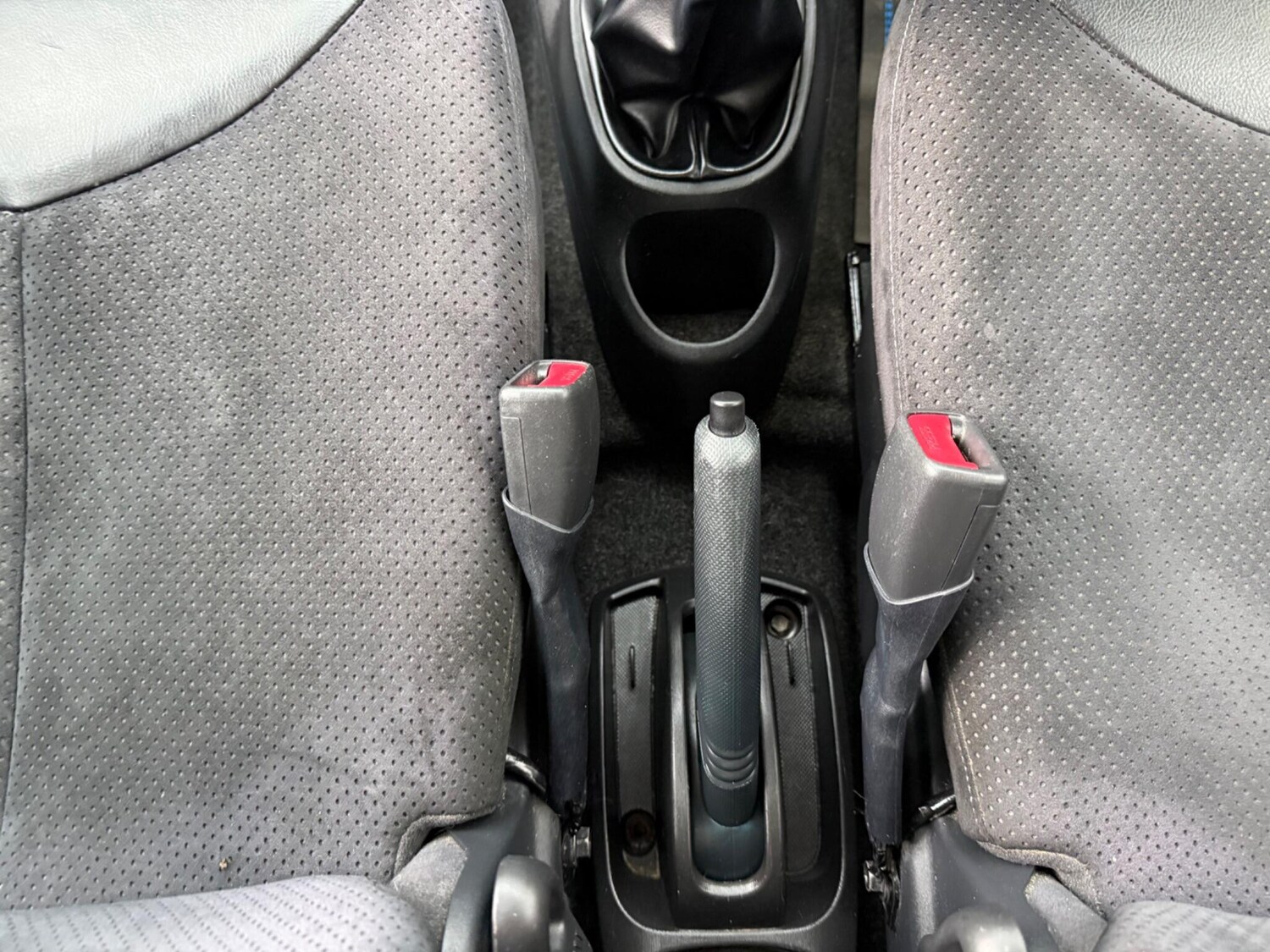 Used Toyota AYGO 2012 for sale - 77468031: Photo 31