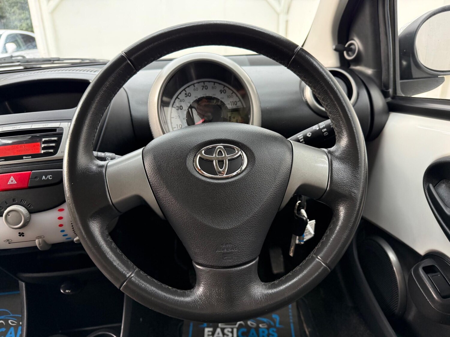 Used Toyota AYGO 2012 for sale - 77468031: Photo 32