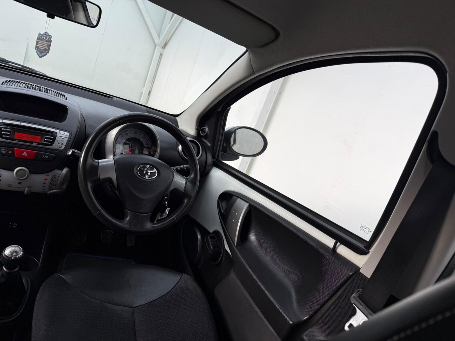 Used Toyota AYGO 2012 for sale - 77468031: Photo 37