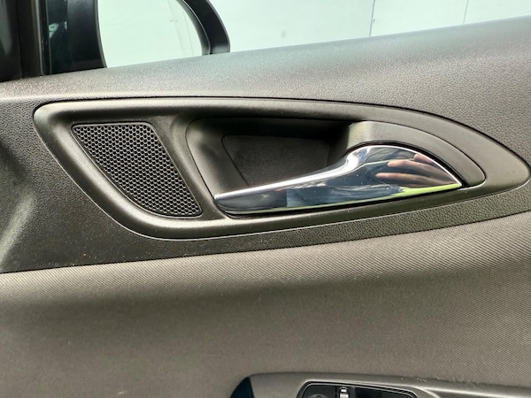 Used Vauxhall Corsa 2015 for sale - 76295342: Photo 41