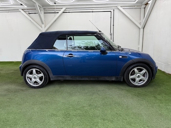 Used MINI Convertible 2008 for sale - 79018385: Photo