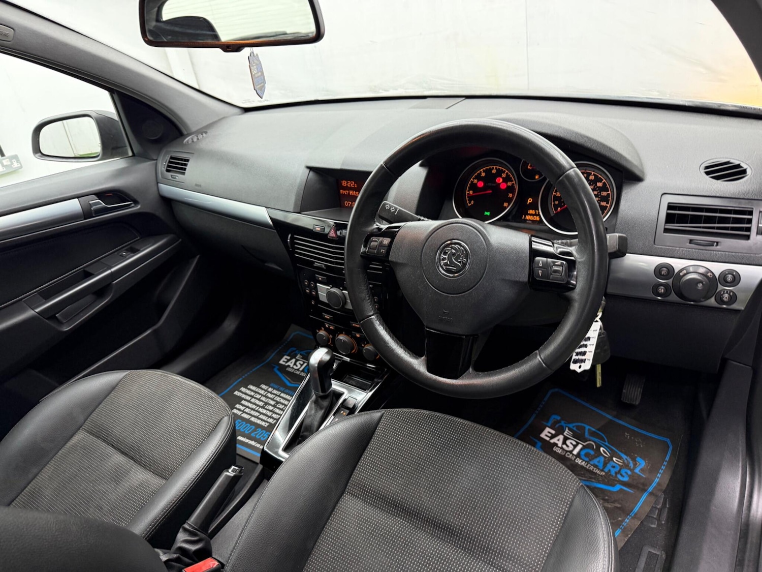 Used Vauxhall Astra for sale - 77799193: Photo 3