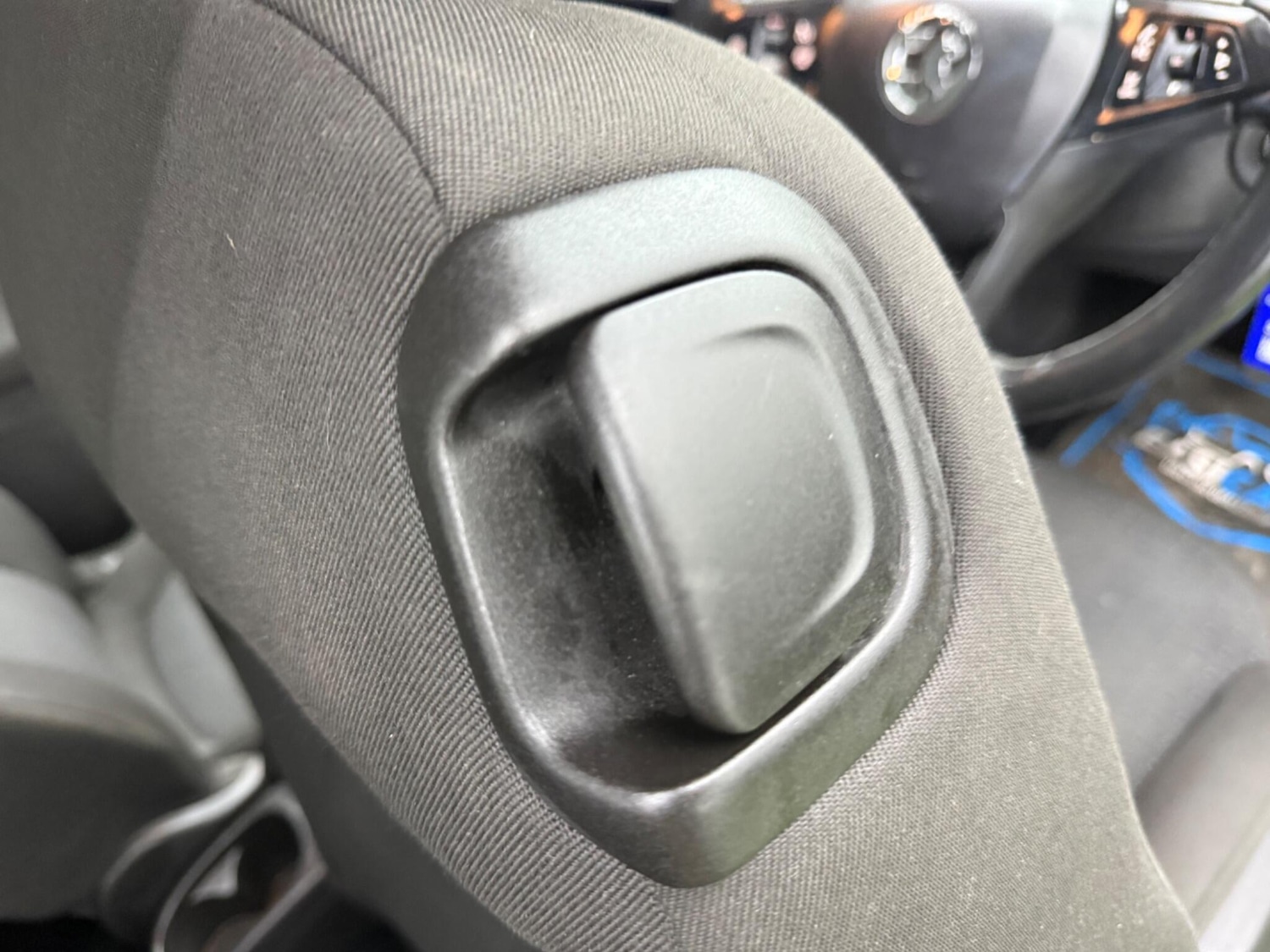 Used Vauxhall Corsa 2015 for sale - 77109477: Photo 17