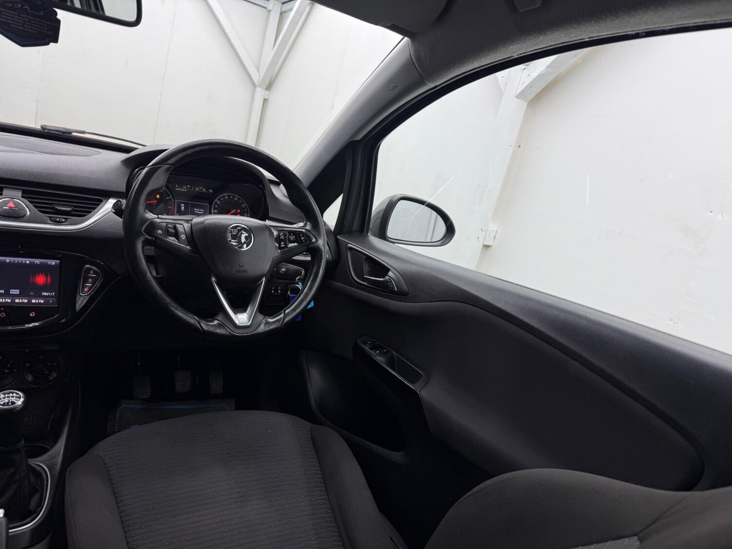 Used Vauxhall Corsa 2015 for sale - 77109477: Photo 36