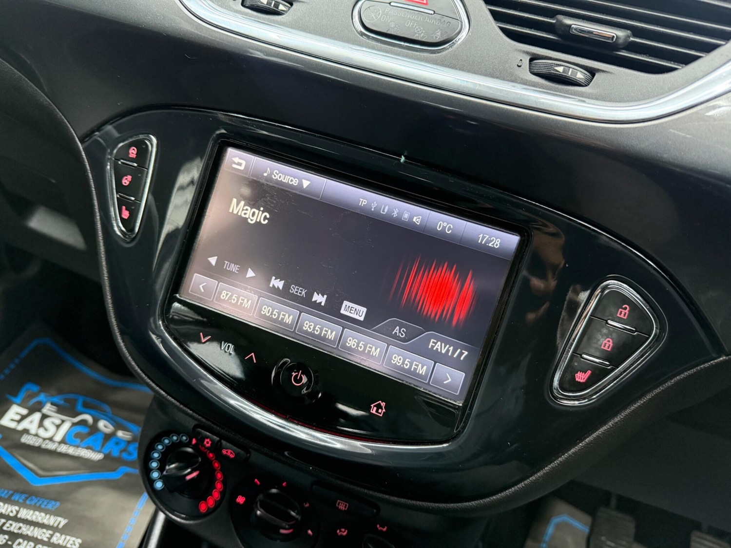 Used Vauxhall Corsa 2015 for sale - 77109477: Photo 41