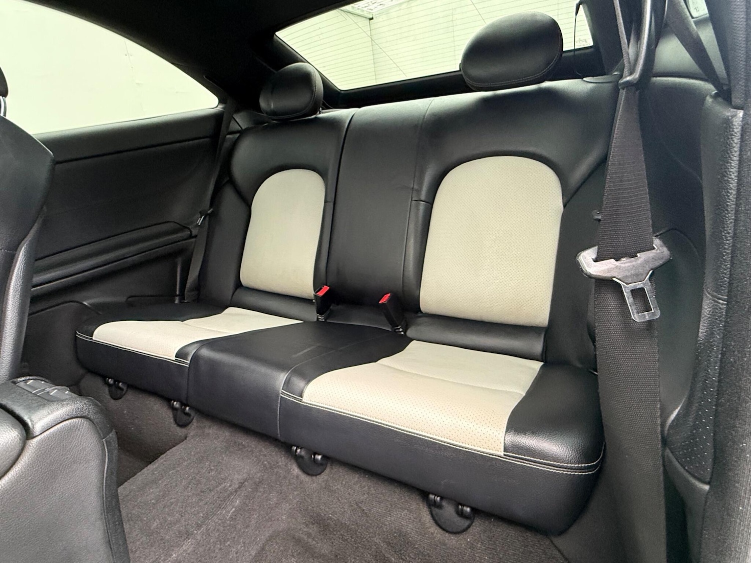 Used Mercedes-Benz CLC Class 2011 for sale - 76399264: Photo 24