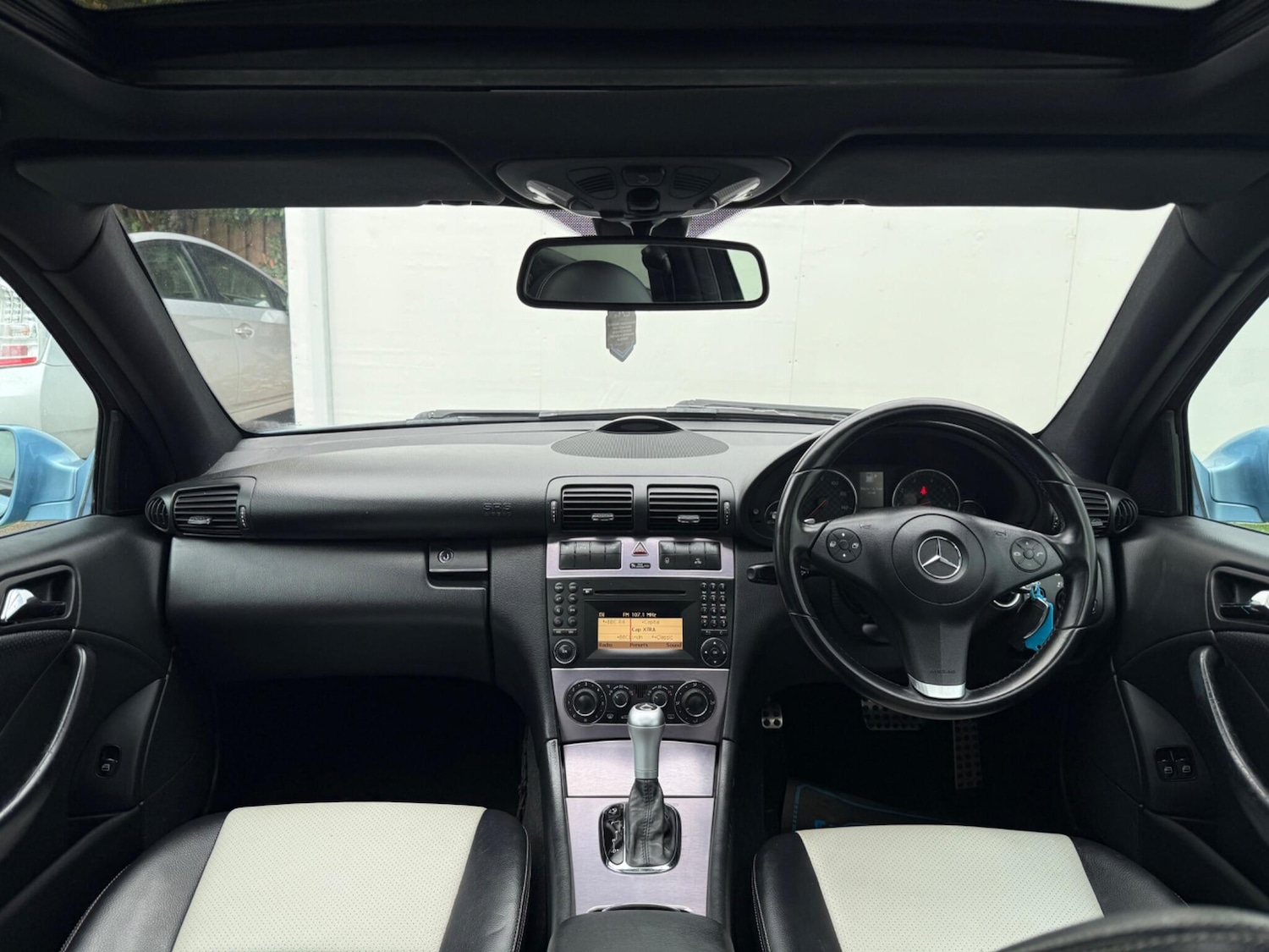 Used Mercedes-Benz CLC Class 2011 for sale - 76399264: Photo 25