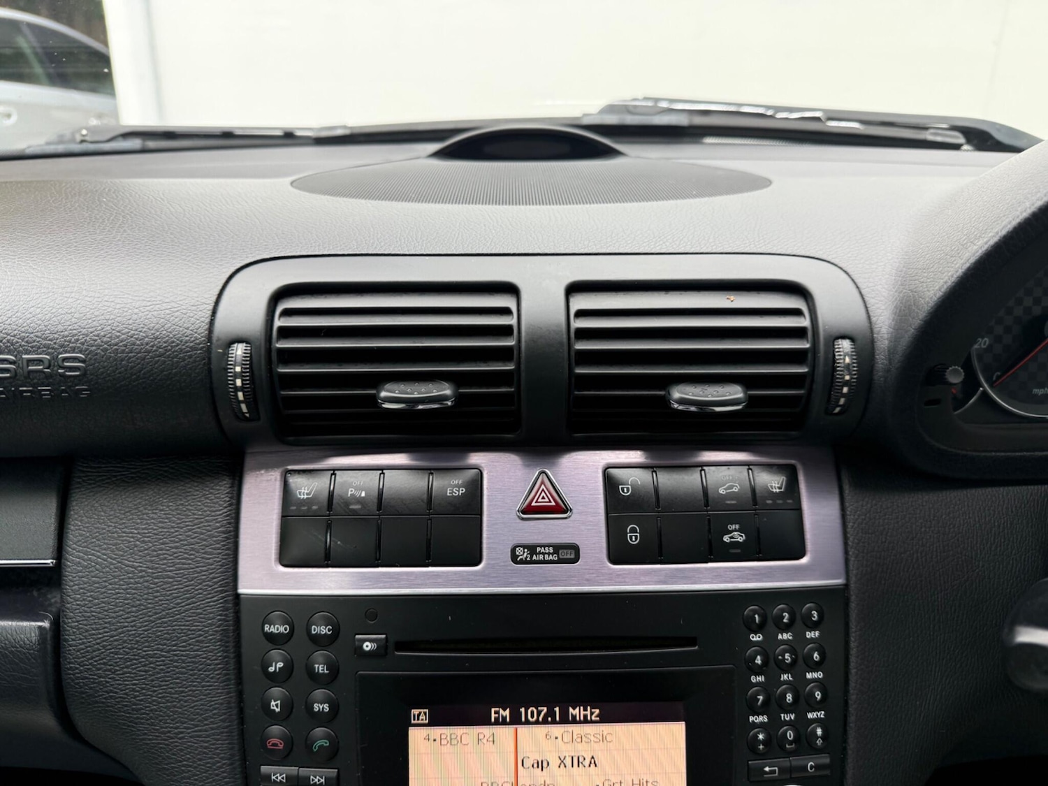 Used Mercedes-Benz CLC Class 2011 for sale - 76399264: Photo 26