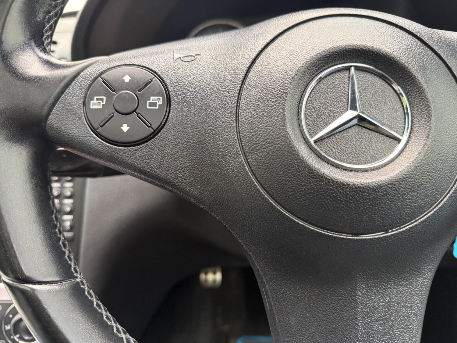 Used Mercedes-Benz CLC Class 2011 for sale - 76399264: Photo 31