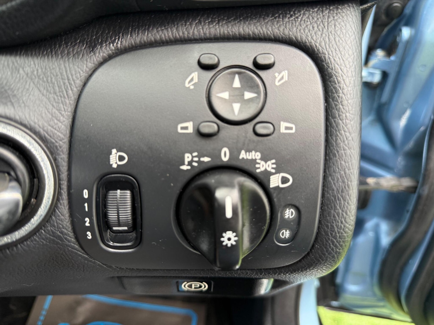 Used Mercedes-Benz CLC Class 2011 for sale - 76399264: Photo 38