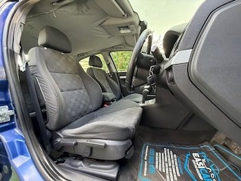 Used Vauxhall Vectra 2004 for sale - 75940985: Photo