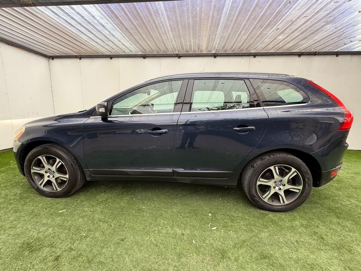 Used Volvo XC60 2012 for sale - 76270295: Photo 10