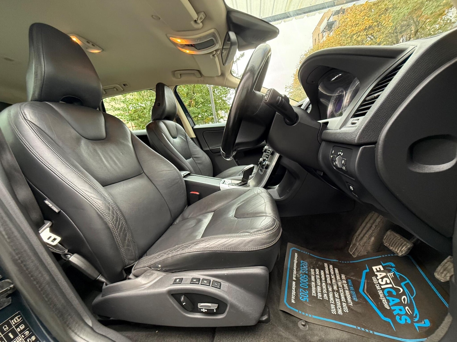 Used Volvo XC60 2012 for sale - 76270295: Photo 3