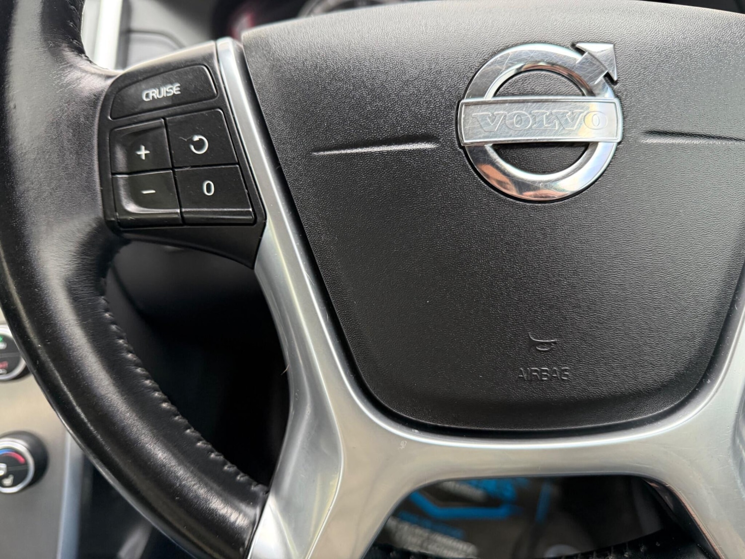 Used Volvo XC60 2012 for sale - 76270295: Photo 34