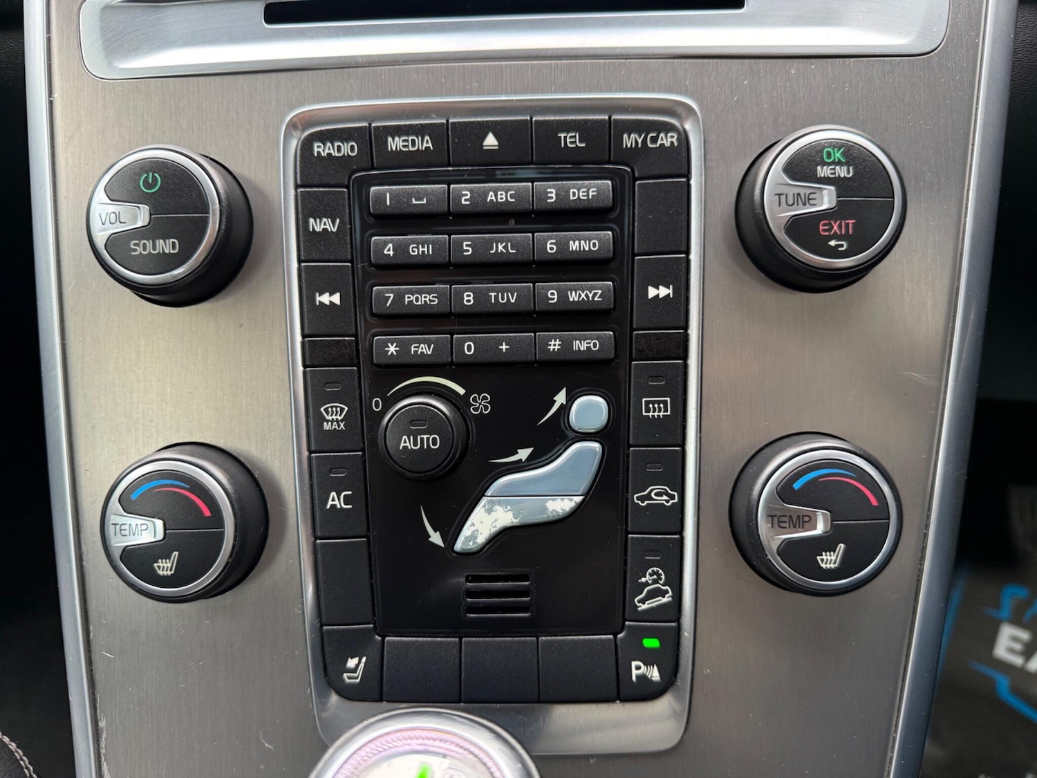 Used Volvo XC60 2012 for sale - 76270295: Photo 49