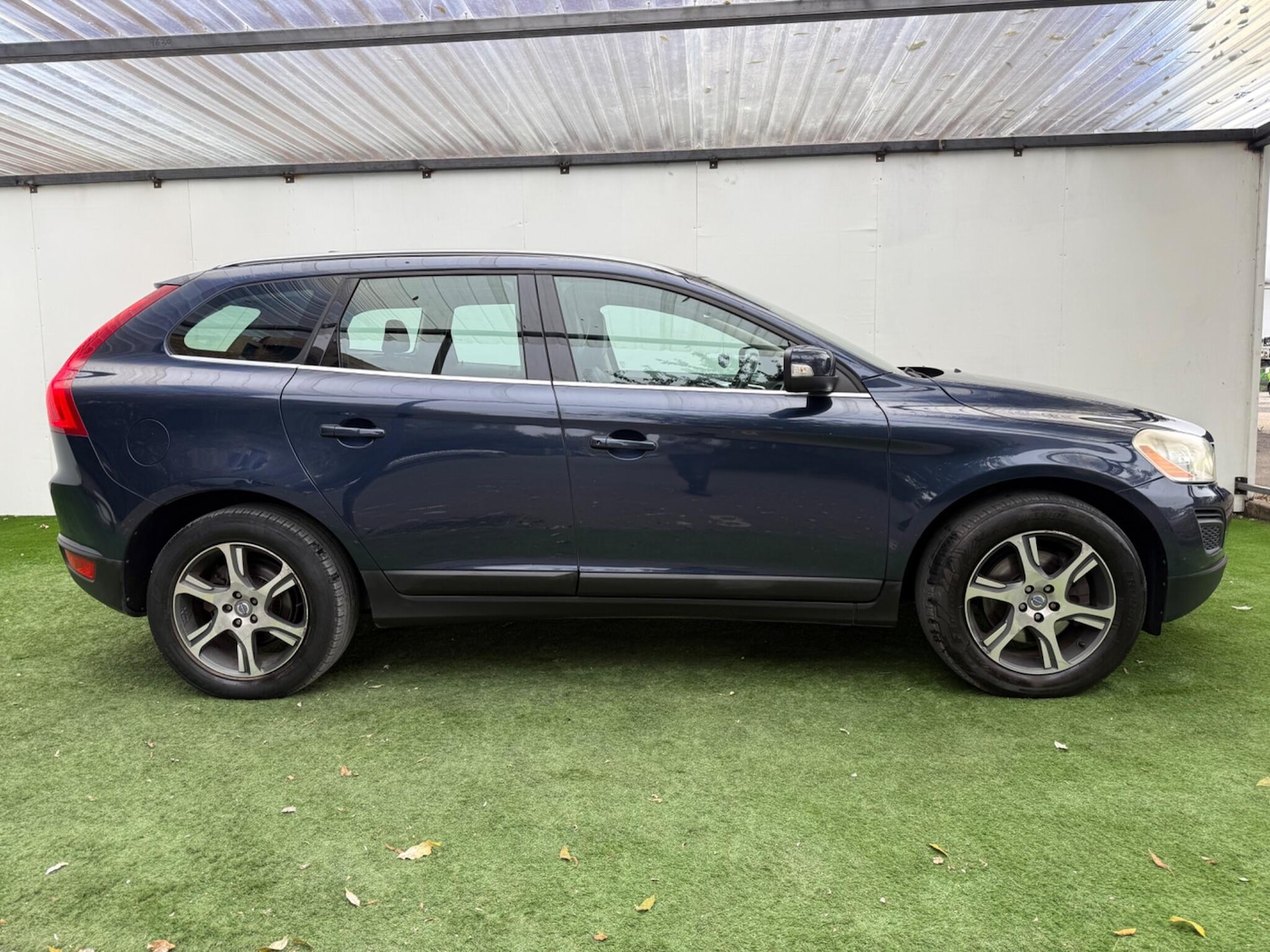 Used Volvo XC60 2012 for sale - 76270295: Photo 5