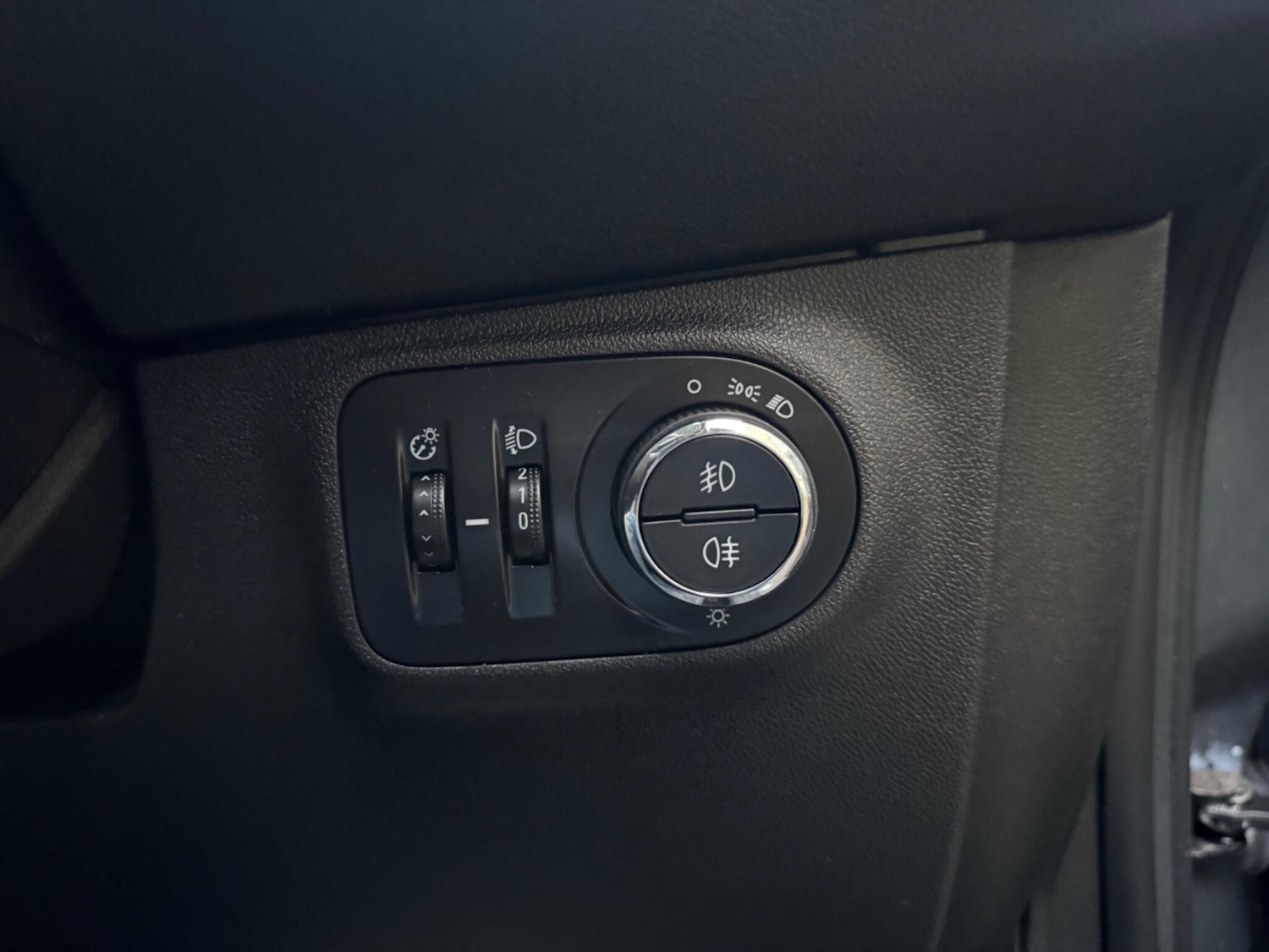 Used Vauxhall Corsa 2015 for sale - 76597451: Photo 35