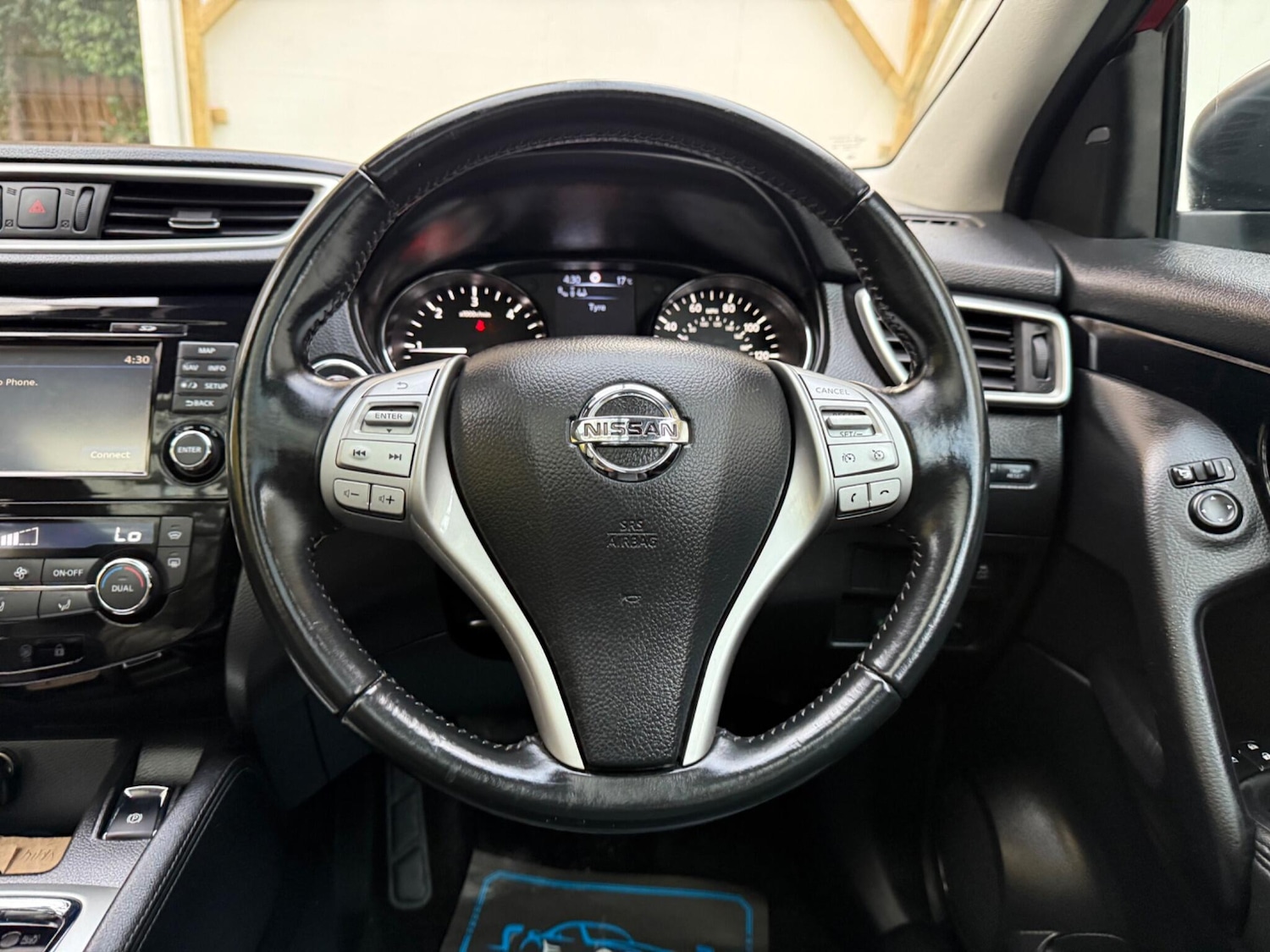 Used Nissan Qashqai 2014 for sale - 76512256: Photo 32