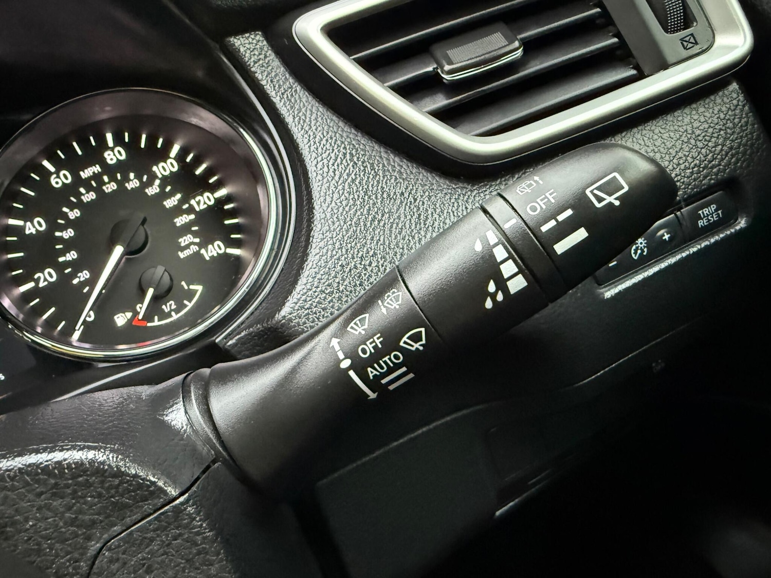 Used Nissan Qashqai 2014 for sale - 76512256: Photo 38