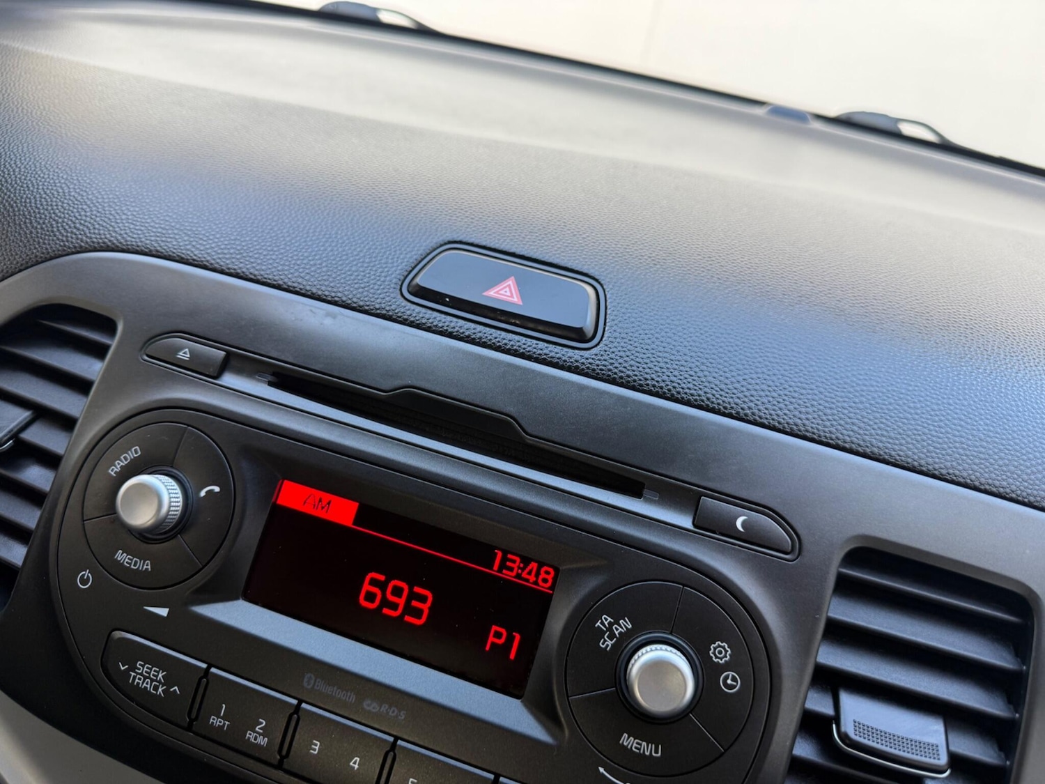 Used Kia Picanto for sale - 76485627: Photo 42