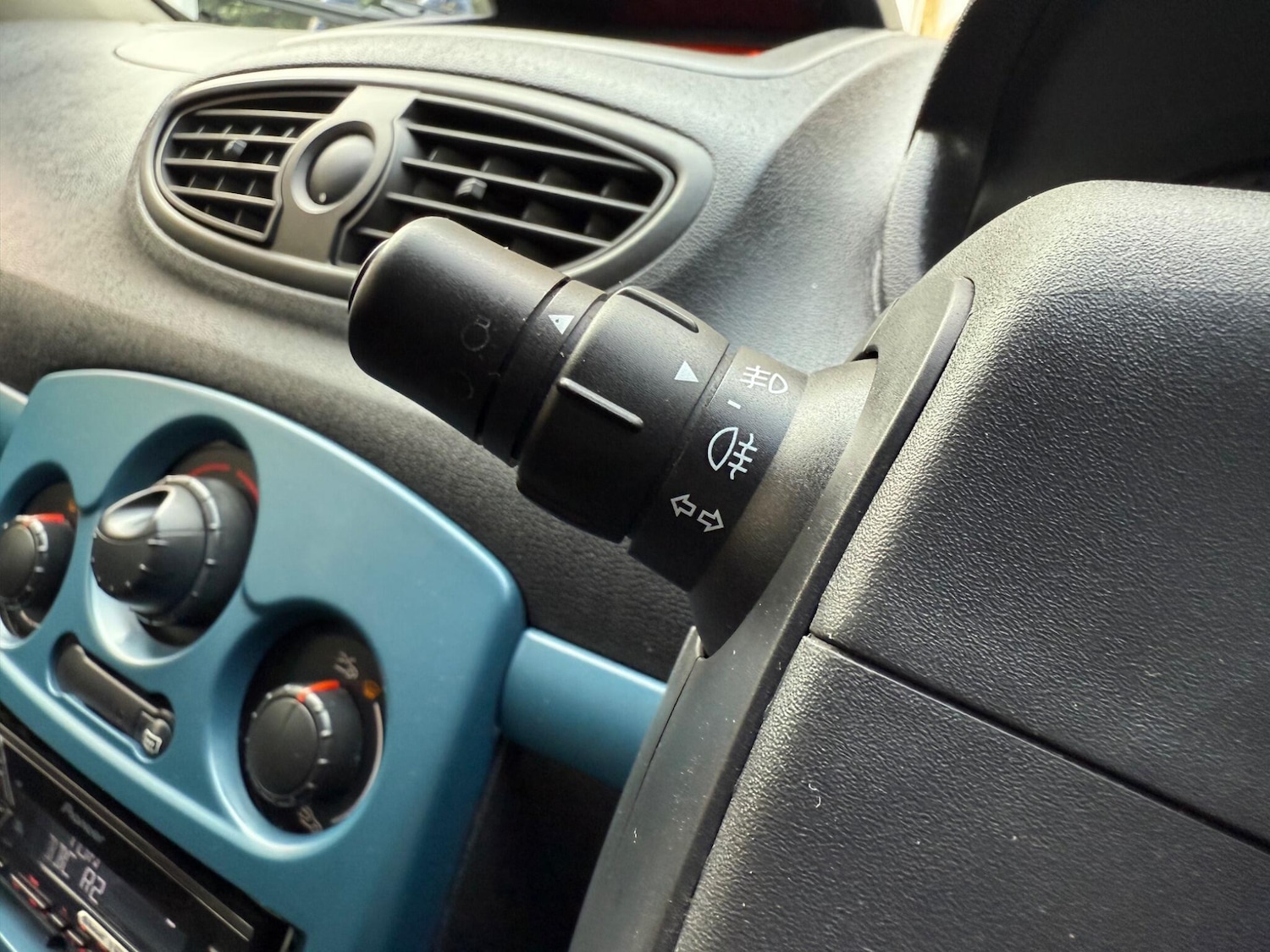 Used Renault Clio 2008 for sale - 76513414: Photo 30