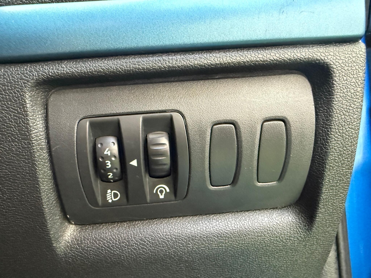 Used Renault Clio 2008 for sale - 76513414: Photo 37