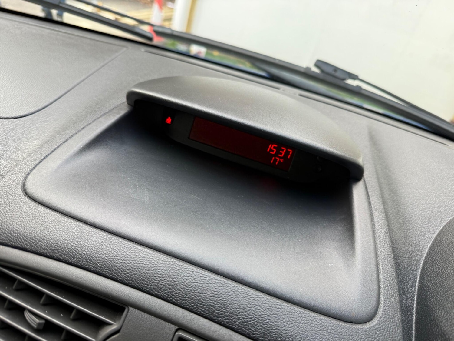 Used Renault Clio 2008 for sale - 76513414: Photo 38