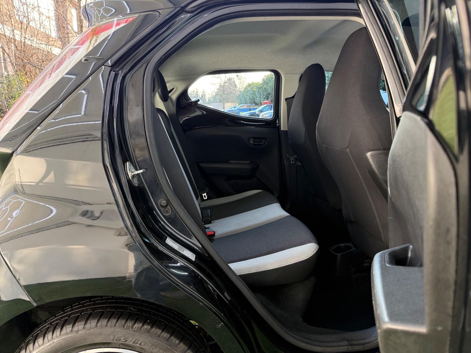 Used Toyota AYGO 2015 for sale - 77202603: Photo 18