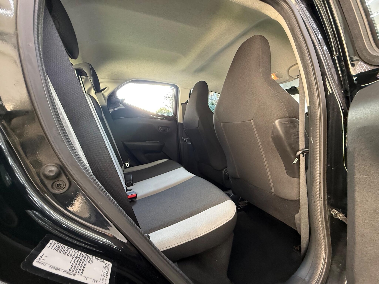 Used Toyota AYGO 2015 for sale - 77202603: Photo 19