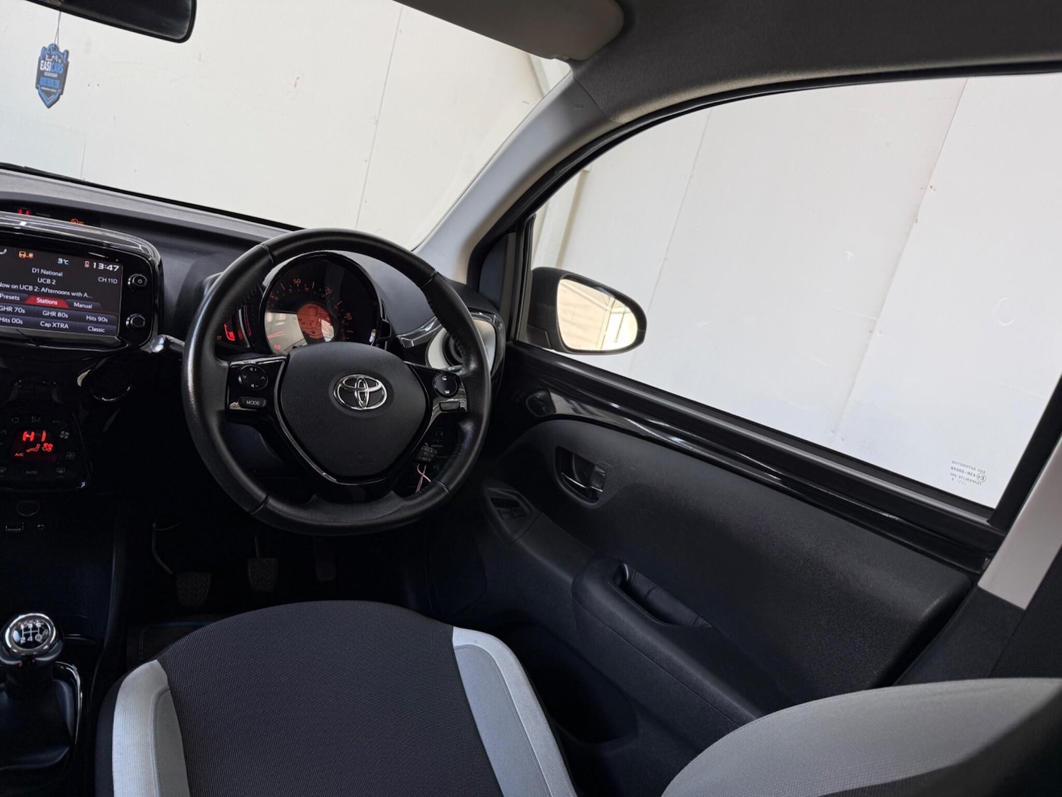 Used Toyota AYGO 2015 for sale - 77202603: Photo 39