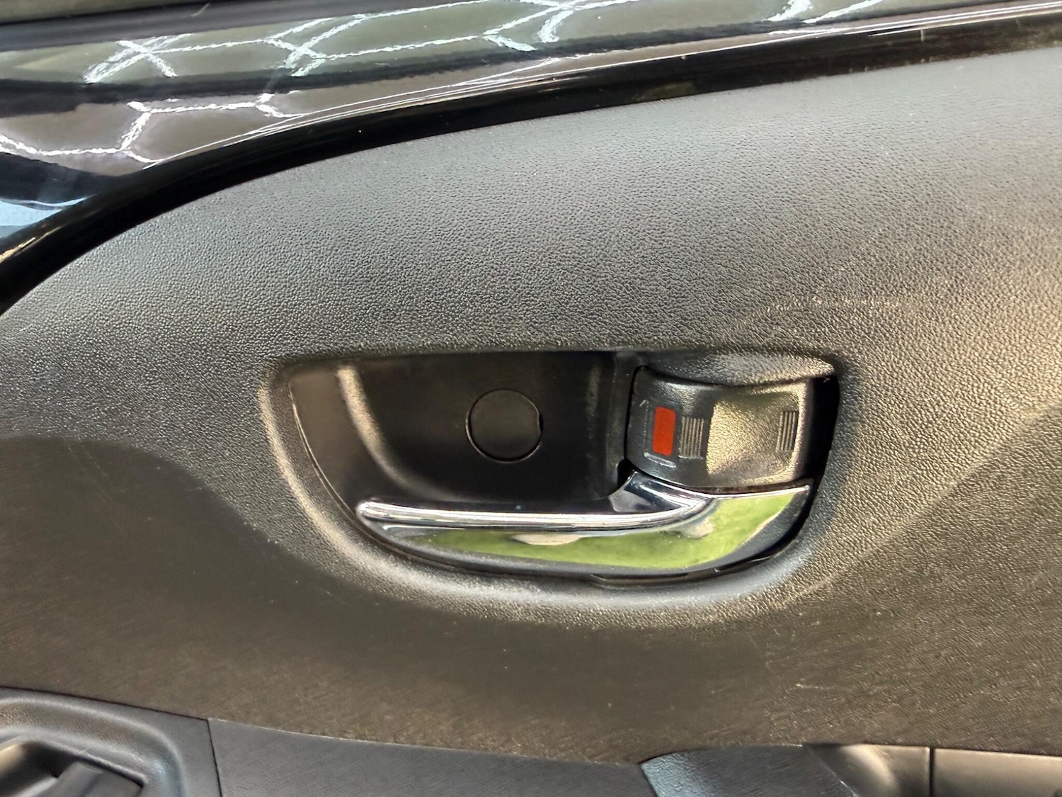 Used Toyota AYGO 2015 for sale - 77202603: Photo 41