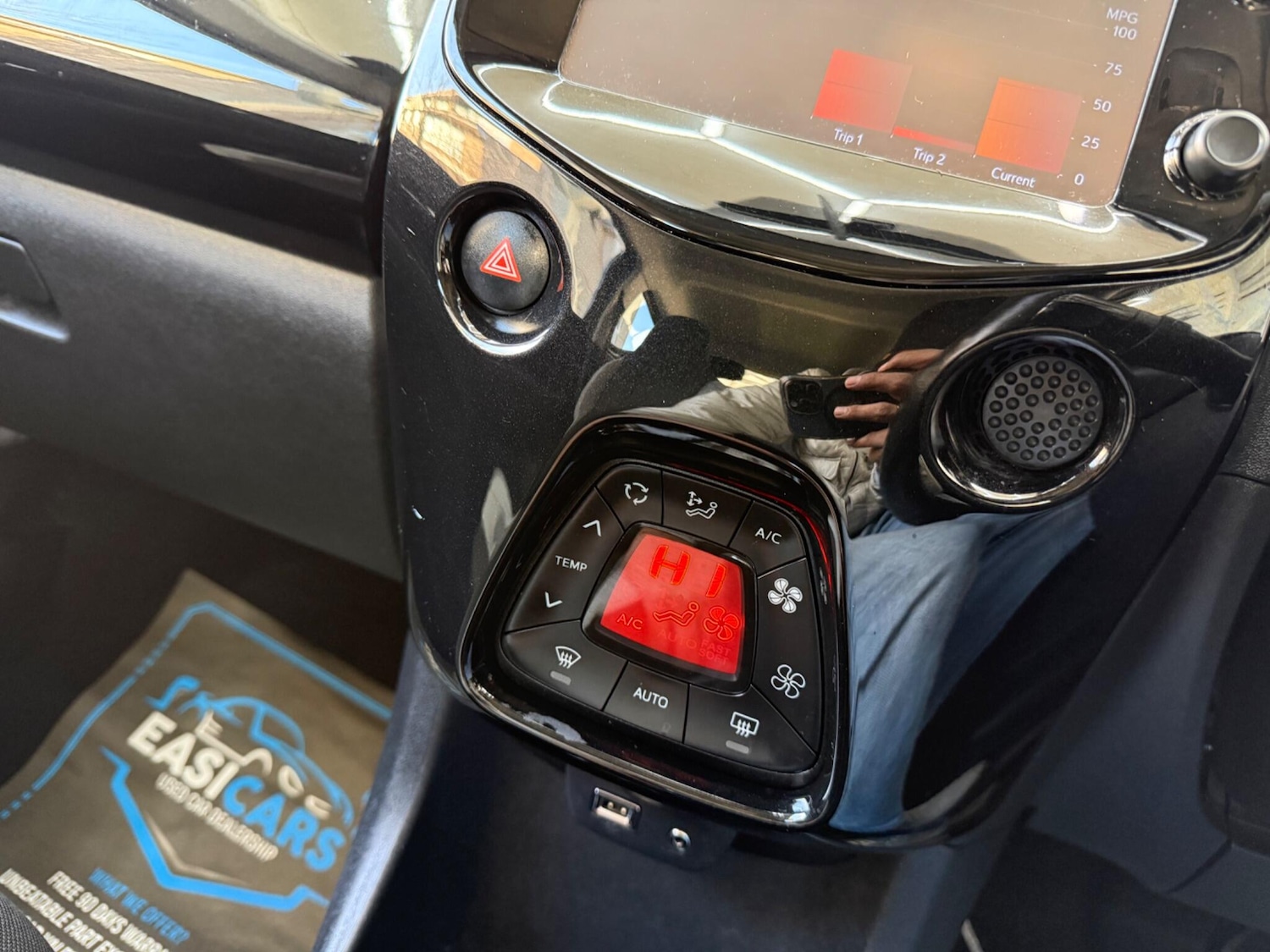 Used Toyota AYGO 2015 for sale - 77202603: Photo 52