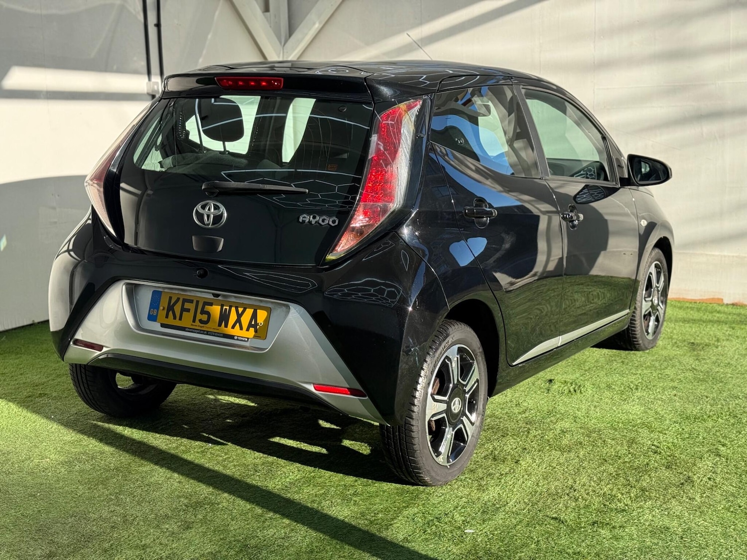 Used Toyota AYGO 2015 for sale - 77202603: Photo 6