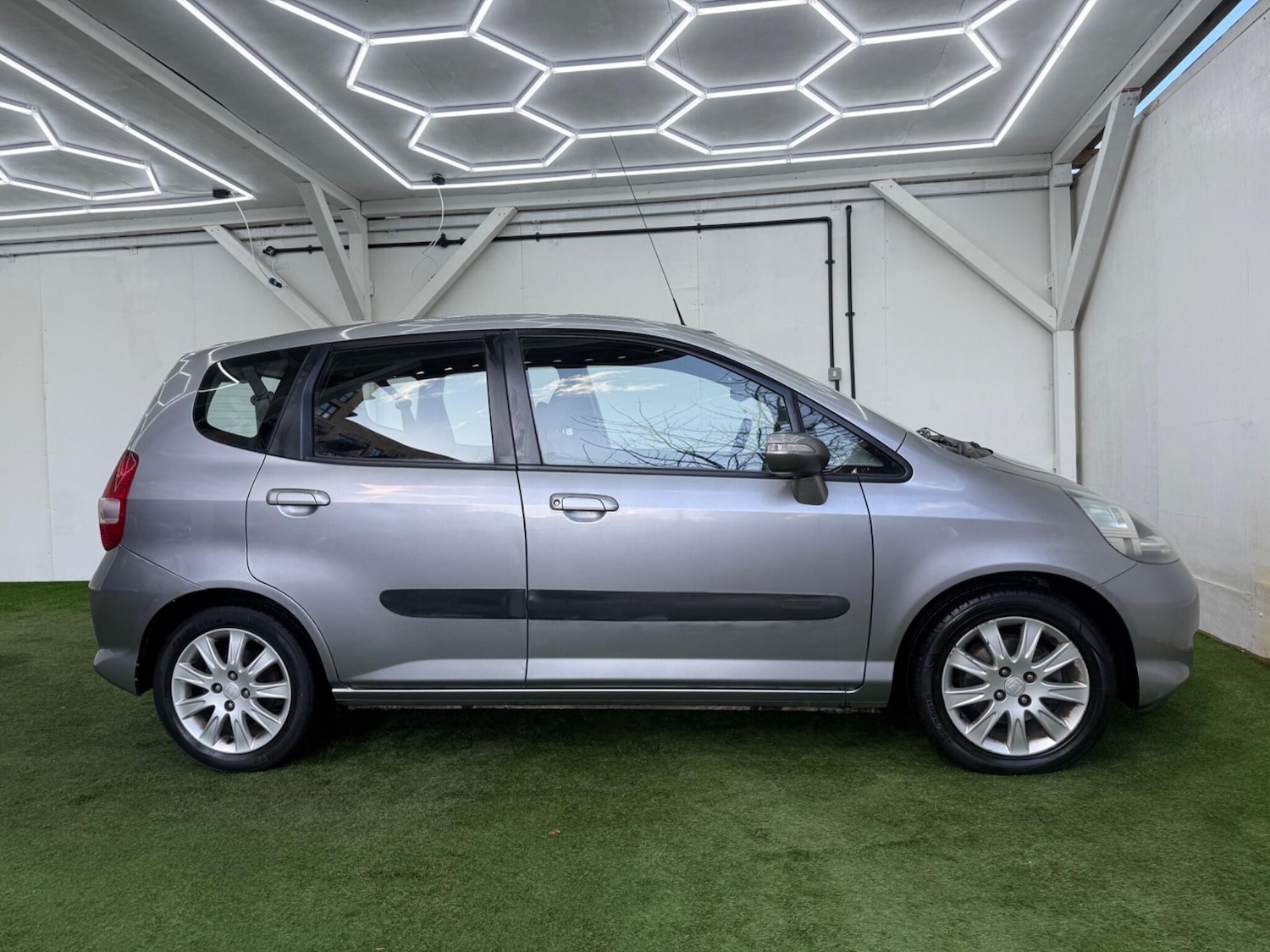 Used Honda Jazz 2007 for sale - 77573888: Photo 2