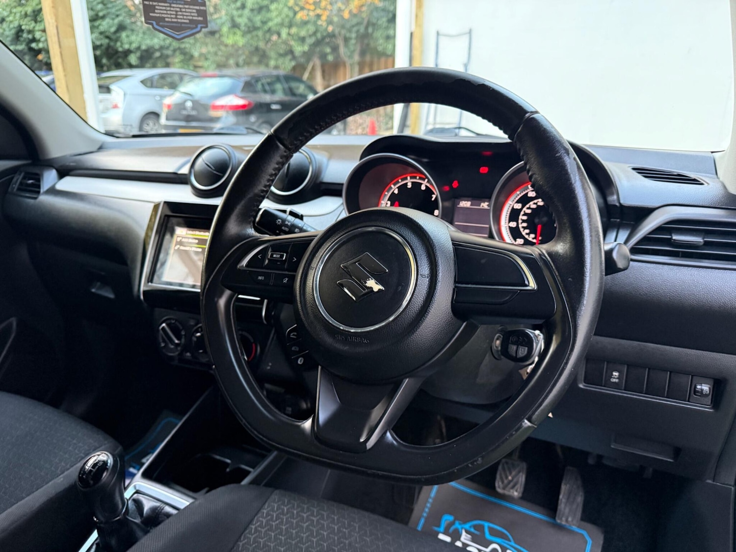 Used Suzuki Swift 2017 for sale - 76484870: Photo 15