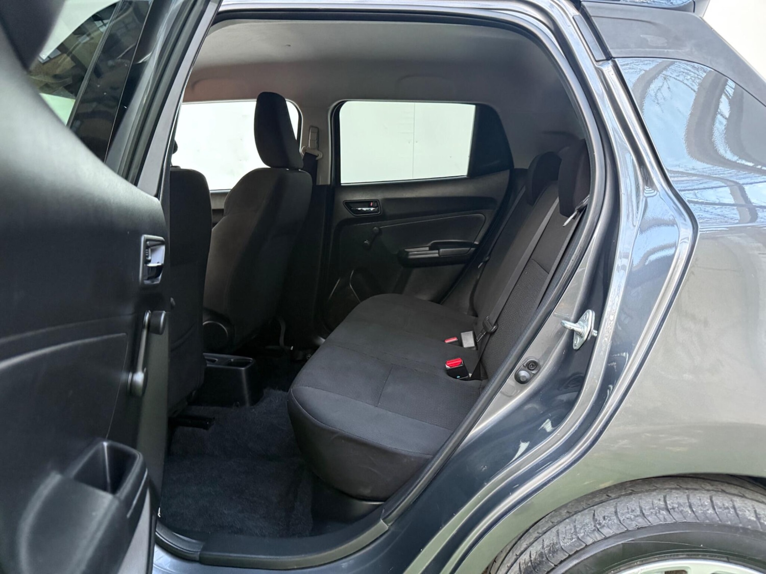 Used Suzuki Swift 2017 for sale - 76484870: Photo 22