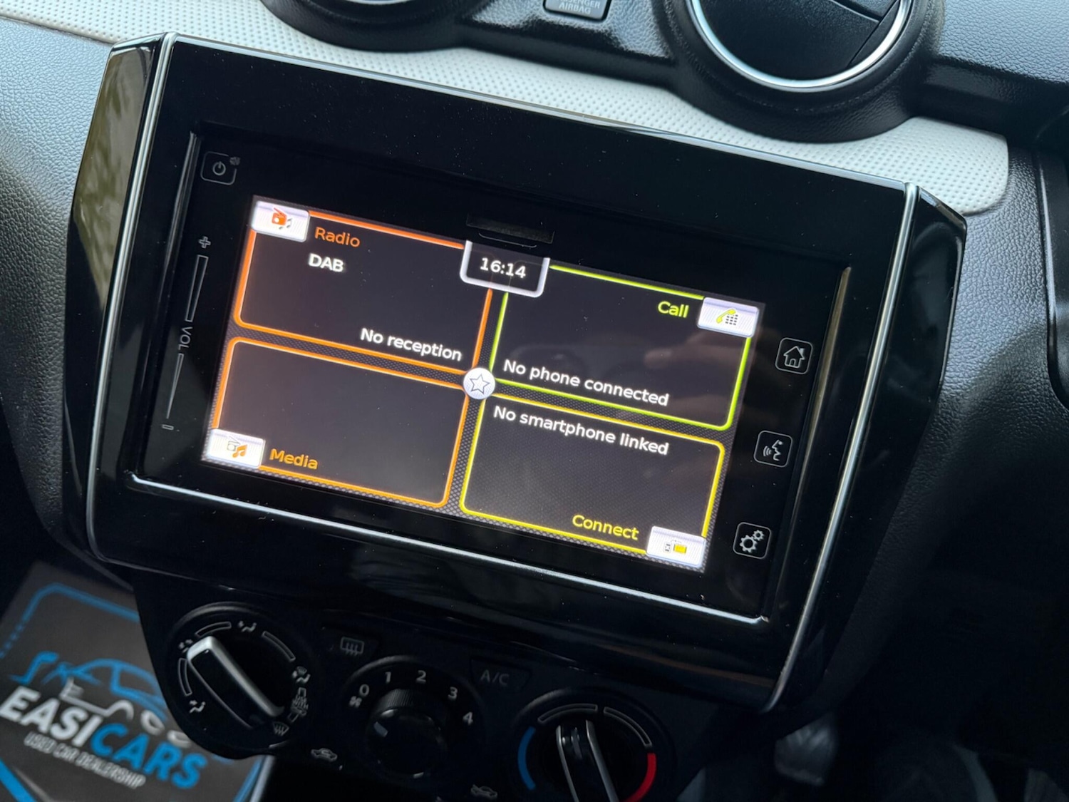 Used Suzuki Swift 2017 for sale - 76484870: Photo 44