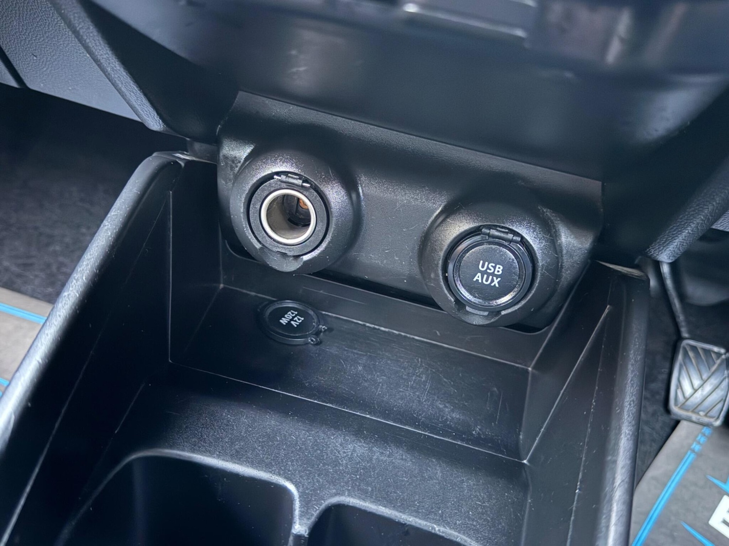 Used Suzuki Swift 2017 for sale - 76484870: Photo 52