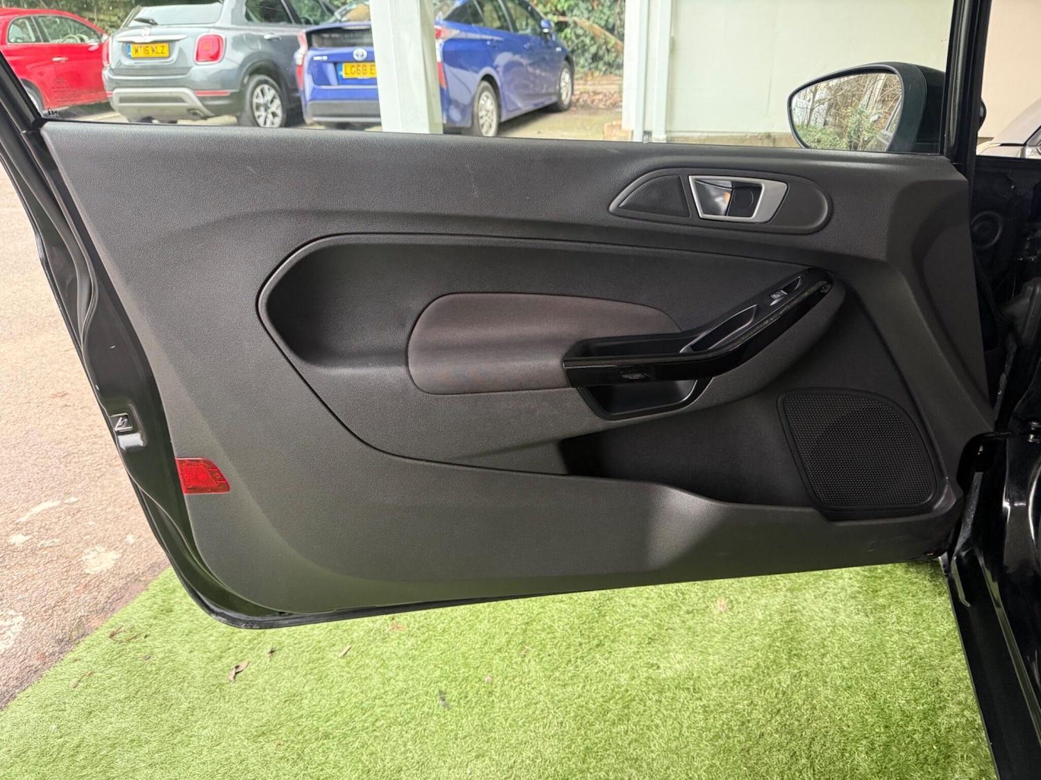 Used Ford Fiesta 2017 for sale - 77039907: Photo 24