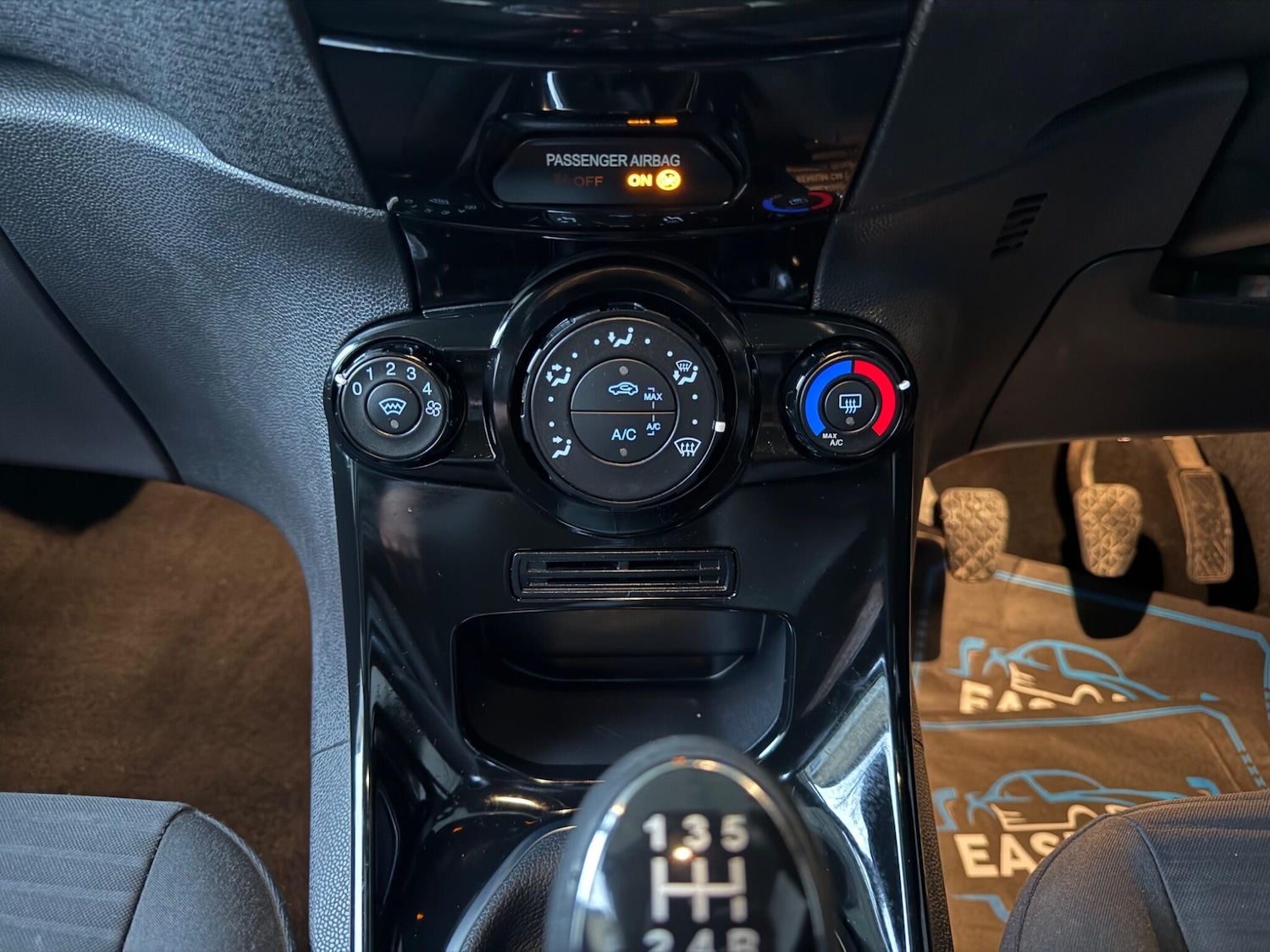 Used Ford Fiesta 2017 for sale - 77039907: Photo 27