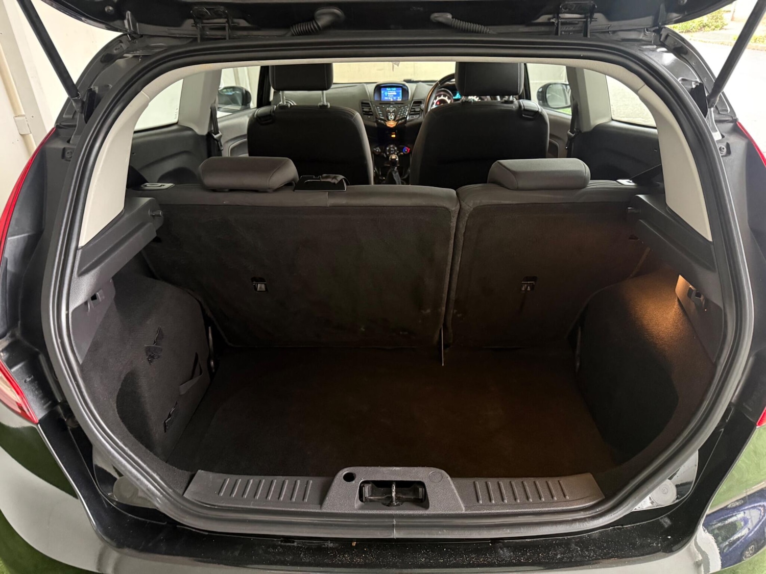 Used Ford Fiesta 2017 for sale - 77039907: Photo 8