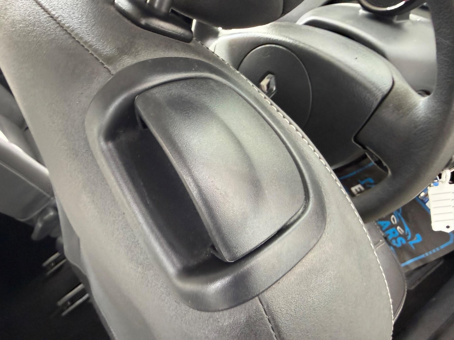 Used Renault Twingo 2011 for sale - 77926212: Photo 16