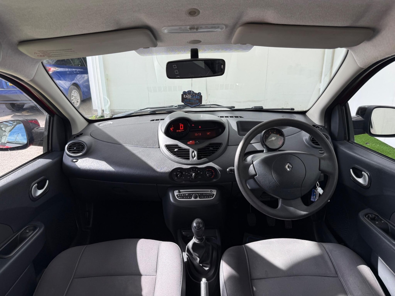 Used Renault Twingo 2011 for sale - 77926212: Photo 24