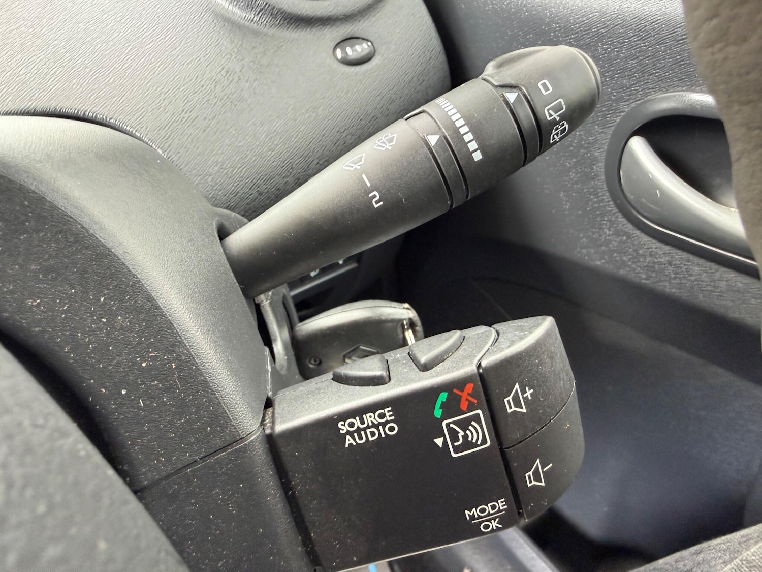 Used Renault Twingo 2011 for sale - 77926212: Photo 32