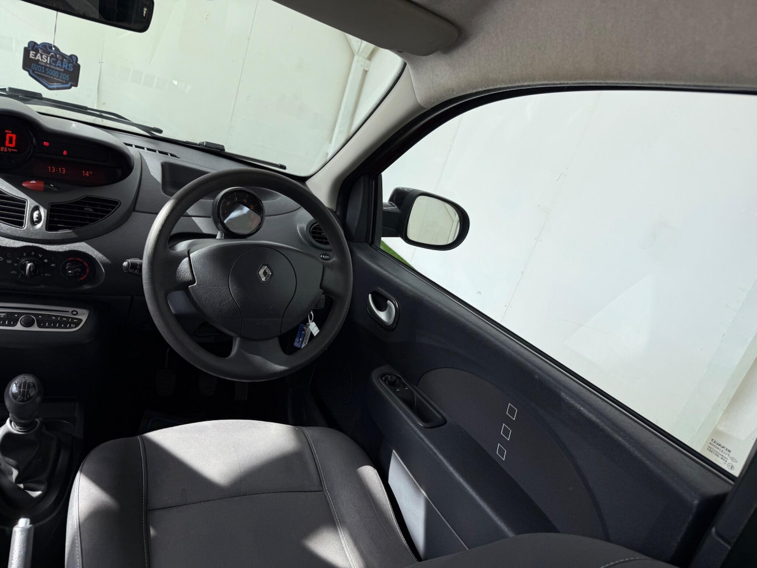 Used Renault Twingo 2011 for sale - 77926212: Photo 34