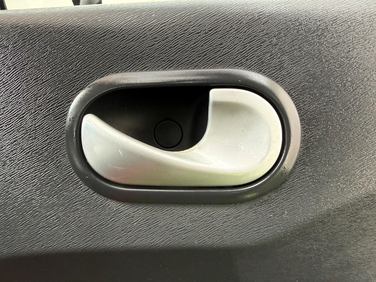 Used Renault Twingo 2011 for sale - 77926212: Photo 36