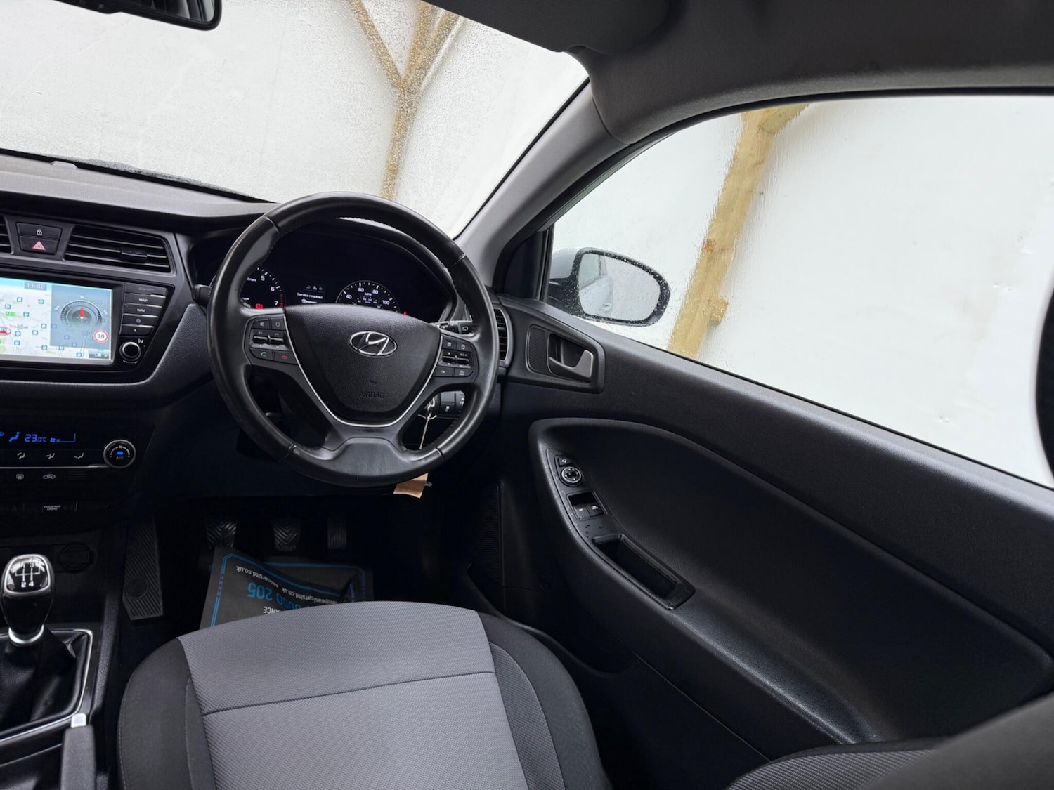 Used Hyundai i20 2017 for sale - 76549769: Photo 34