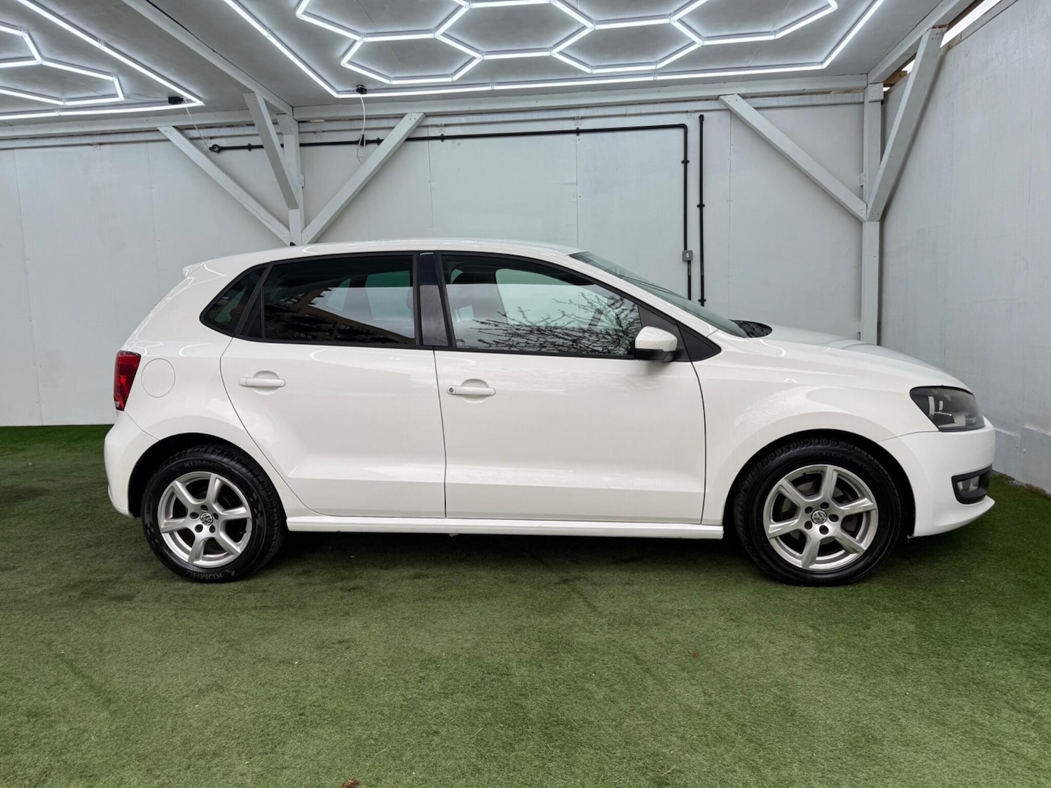 Used Volkswagen Polo for sale - 78127502: Photo 2