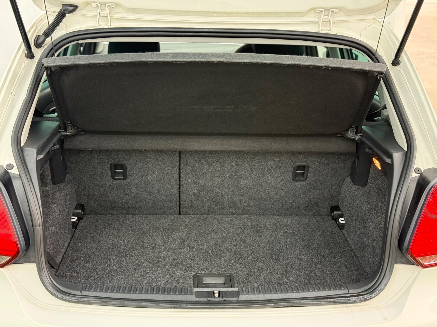 Used Volkswagen Polo for sale - 78127502: Photo 8